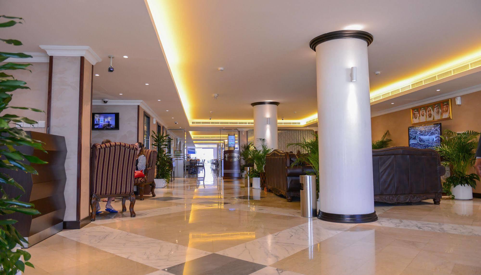 Ajman Beach Hotel Exterior foto
